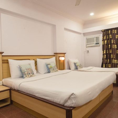 Oyo Flagship 561 Host Inn Bombay Eksteriør billede