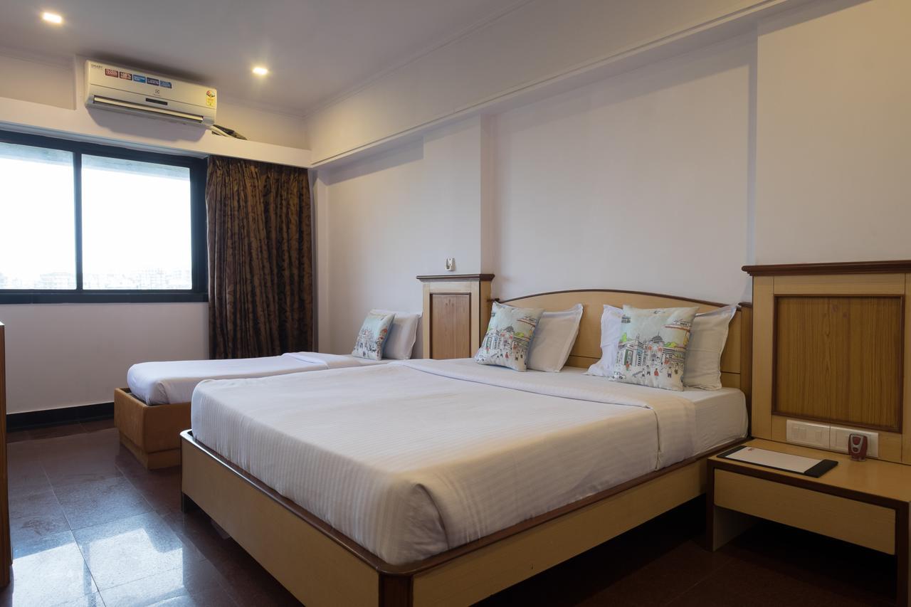Oyo Flagship 561 Host Inn Bombay Eksteriør billede
